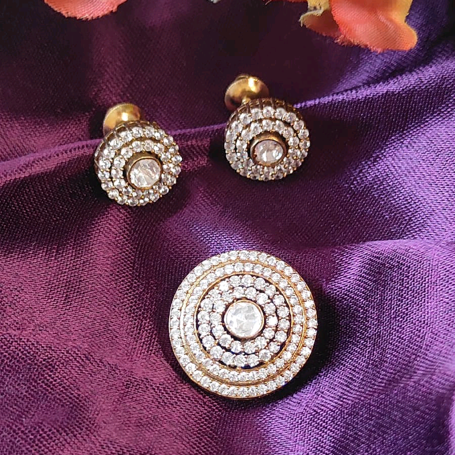 Round Moissanite Pendant Set